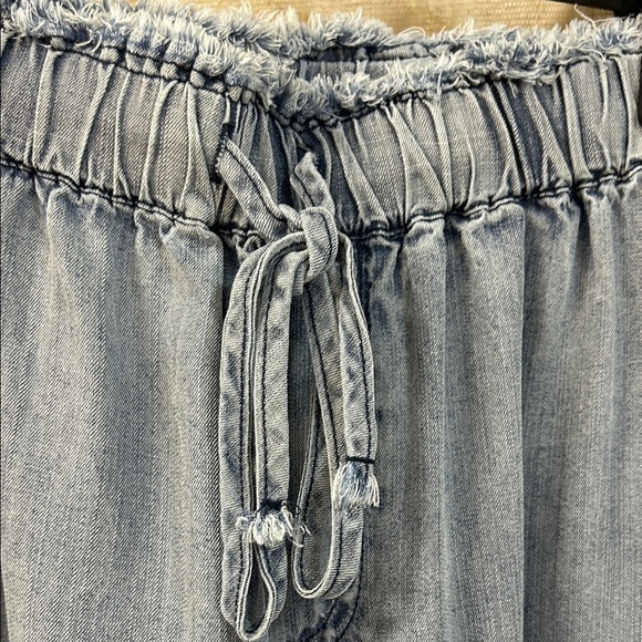 Blue Ruffled Denim Pants - Easel - Picture 3 of 6